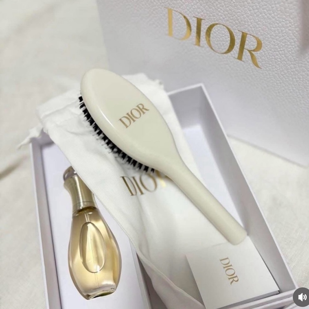 Brand new - Dior J’Adore Hair Mist and Hair Brush Gift Set - Picture 12 of 15